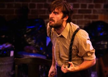 'The Glass Menagerie' by Tennessee Williams ‘The Glass Menagerie’ by Tennessee Williams