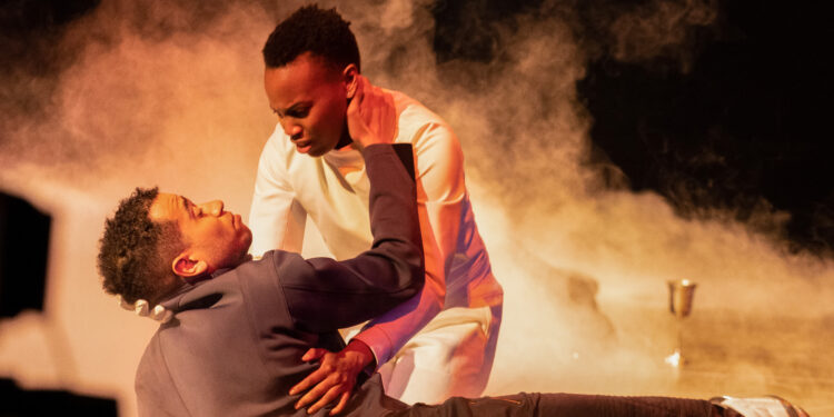 Hamlet by William Shakespeare Hamlet by William Shakespeare