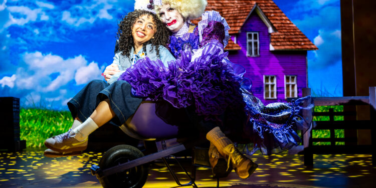 The Wizard of Oz: The Toto-ly Awesome Family Musical The Wizard of Oz: The Toto-ly Awesome Family Musical