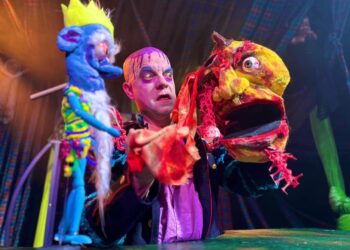 'Macbeth - A Tale Told by an Idiot' Adapted and Performed by Eric Woolfe ‘Macbeth – A Tale Told by an Idiot’ Adapted and Performed by Eric Woolfe