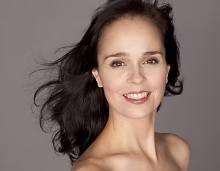 Cynthia Dale