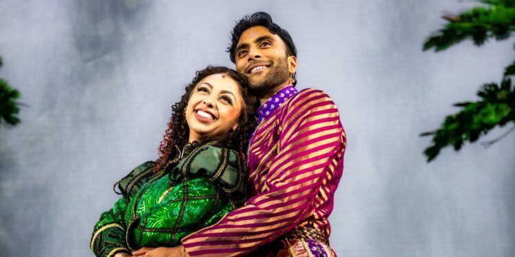 CanStage’s ‘Robin Hood’ merits a standing ovation. 