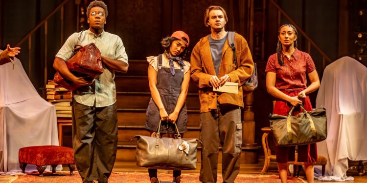 Bad Hats' NARNIA is a theatre treat worth giving, sharing and receiving Bad Hats’ NARNIA is a theatre treat worth giving, sharing and receiving