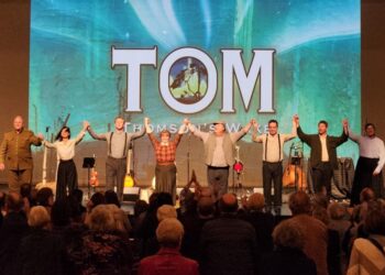 An East Coast charmer of a production, Shipyard Kitchen Party’s ‘Tom Thomson’s Wake’ is complete with mystery, passion and romance.
